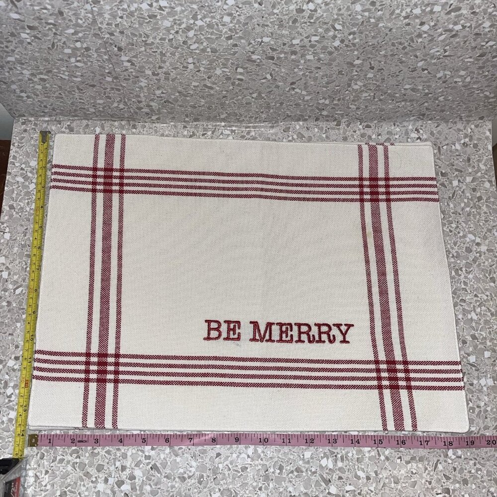 St Nicholas Square Christmas Placemats Red White Lot of 4 Unique Sayings Cotton - Picture 2 of 14